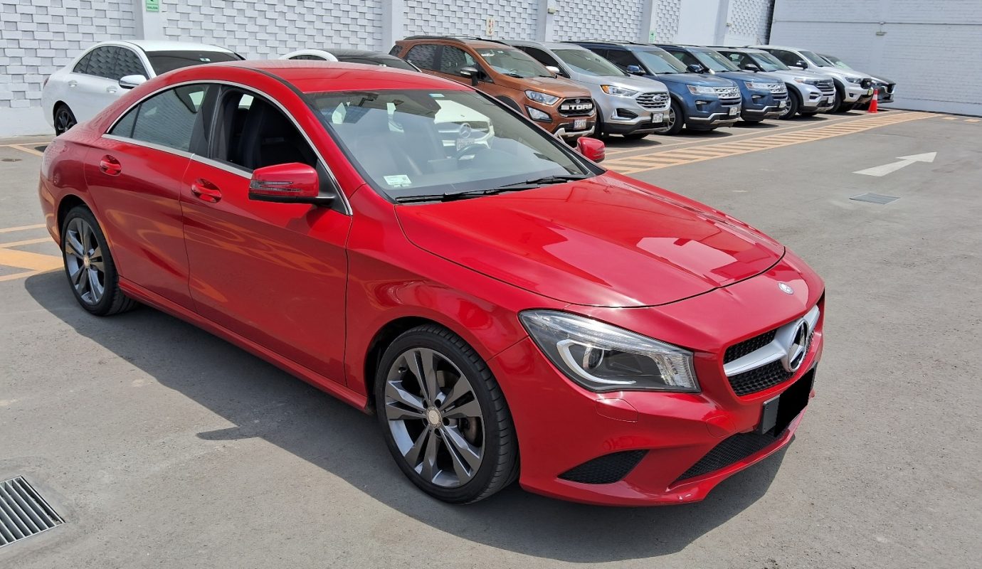 Mercedes Benz CLA200