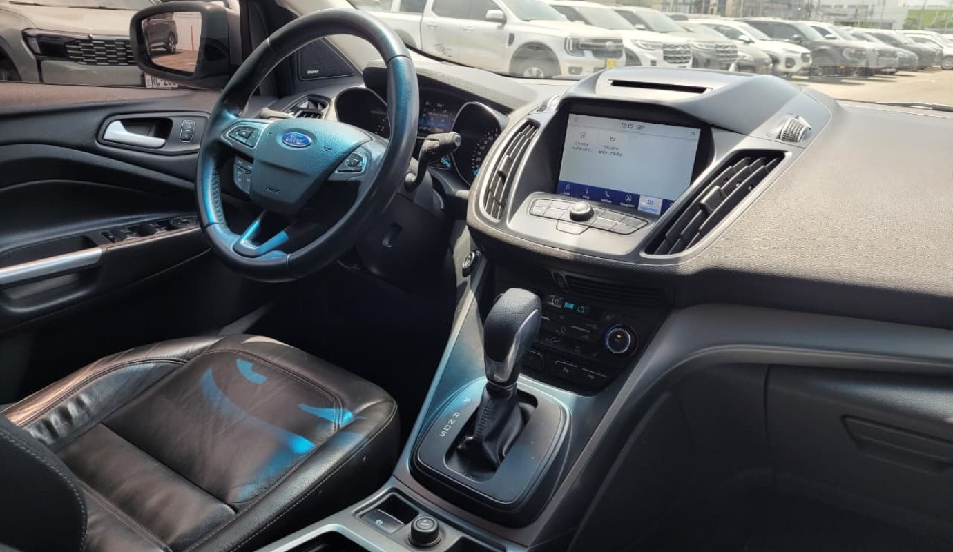 Ford ESCAPE SEL 2018 2.0L AT