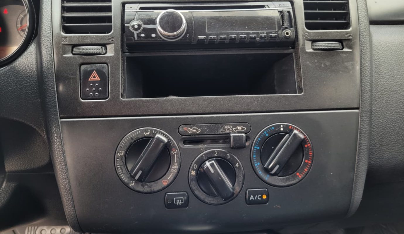 NISSAN TIIDA 2013 1.6L AT