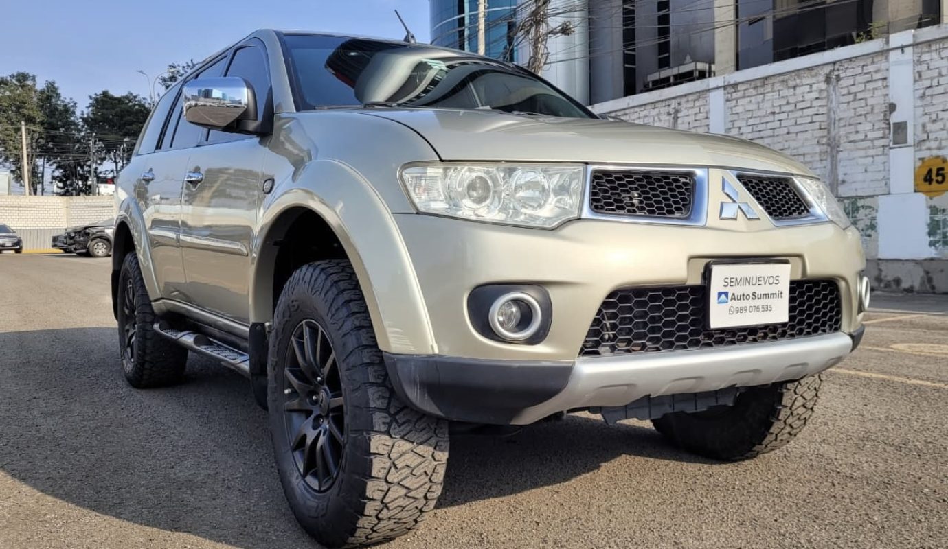 MITSUBISHI NATIVA 2010 3.5L 4X4 GLS AT