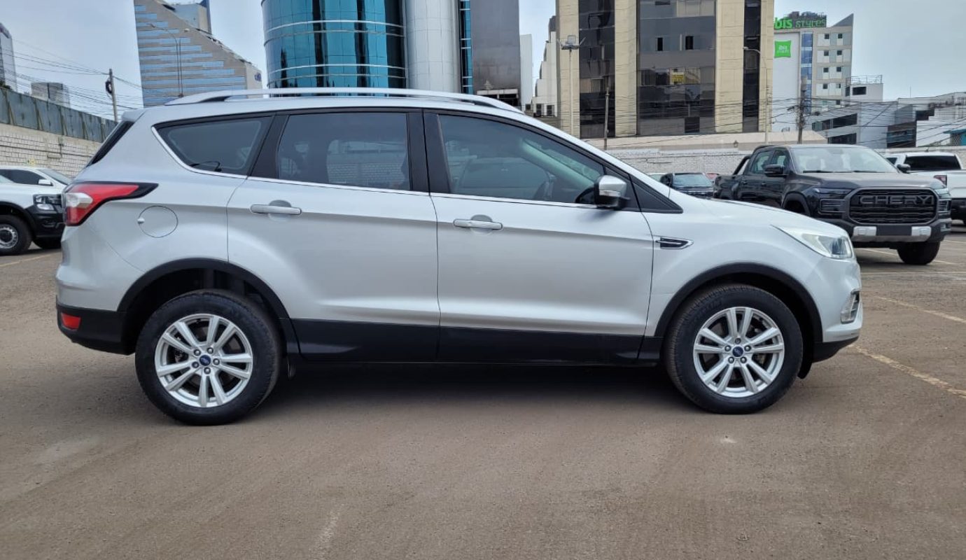 FORD ESCAPE SE 2019