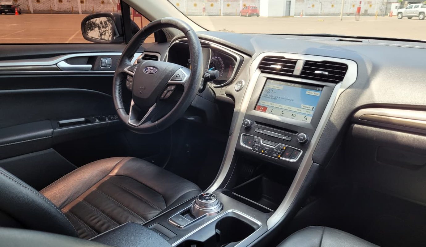 FORD FUSION SE 2018 2.0 AT