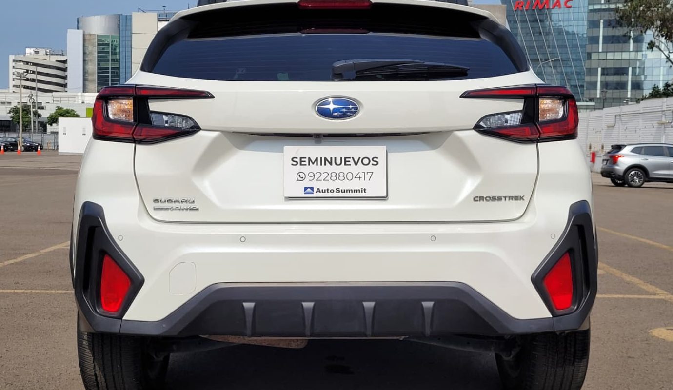 SUBARU CROSSTREK LIMITED 2025