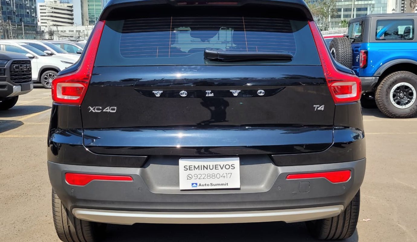 VOLVO XC40 T4 2021