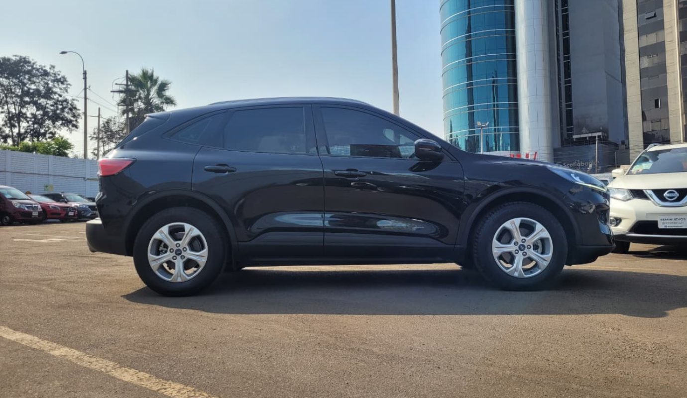 FORD ESCAPE TREND 2021