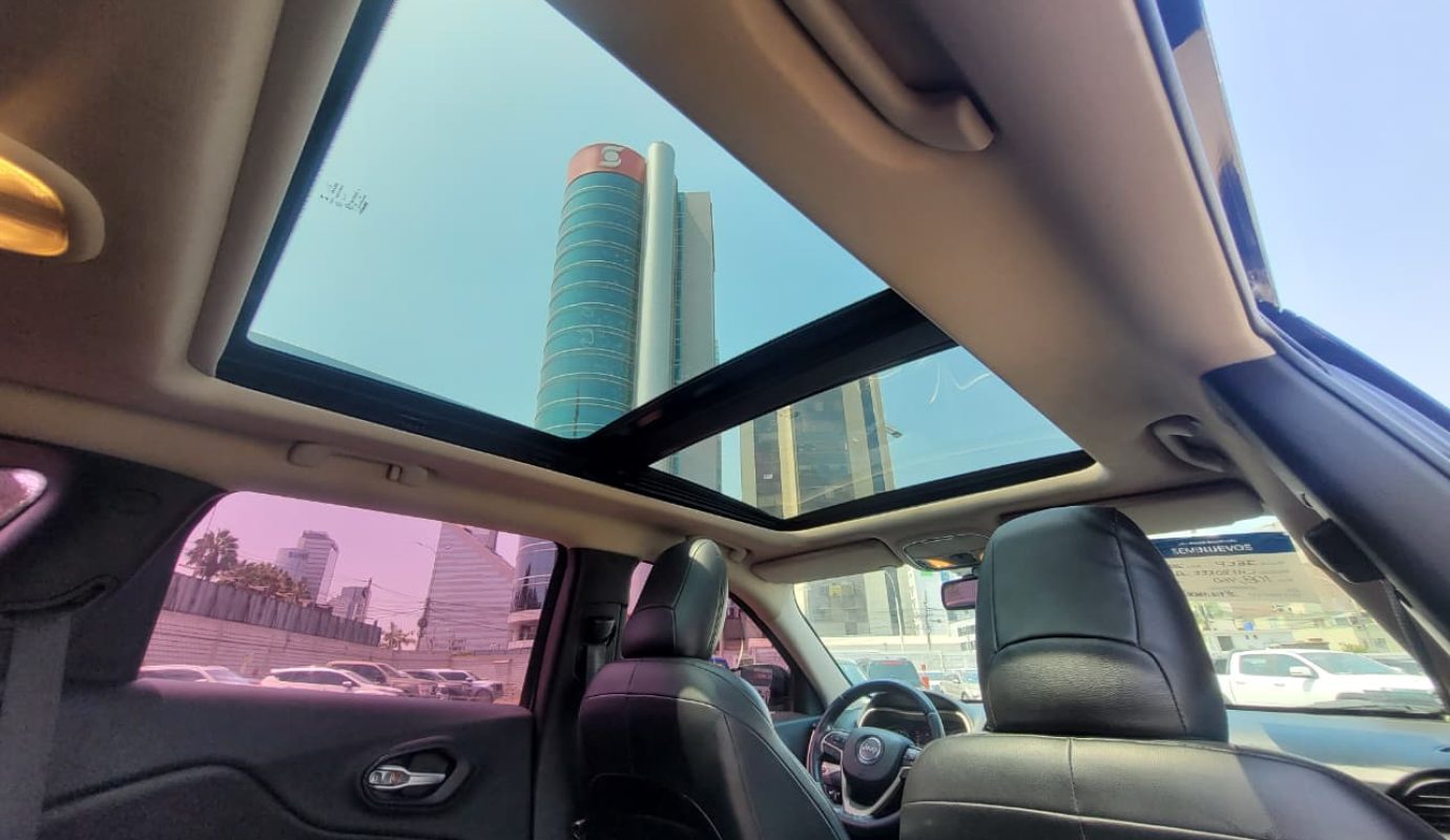 JEEP CHEROKEE LONGITUDE 2016