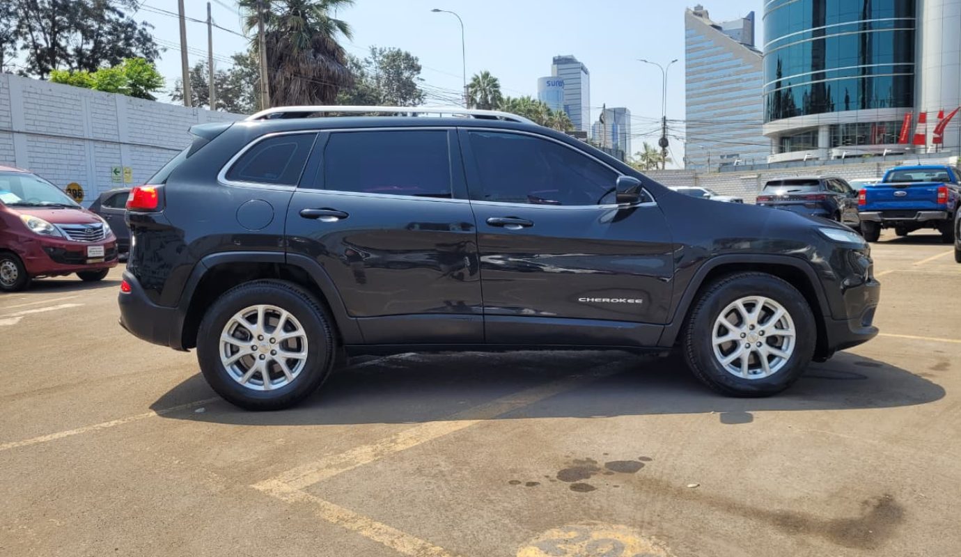 JEEP CHEROKEE LONGITUDE 2016