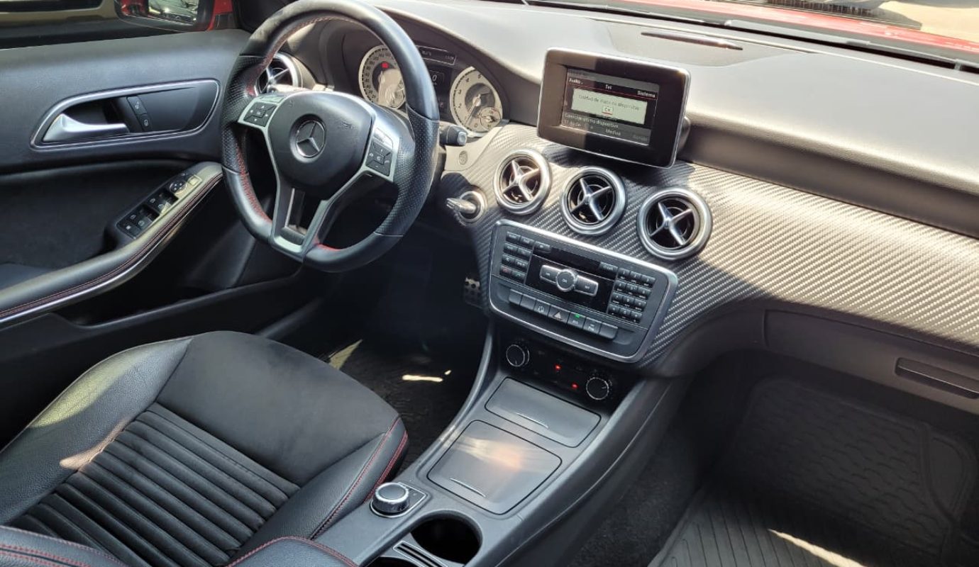 MERCEDES BENZ A200