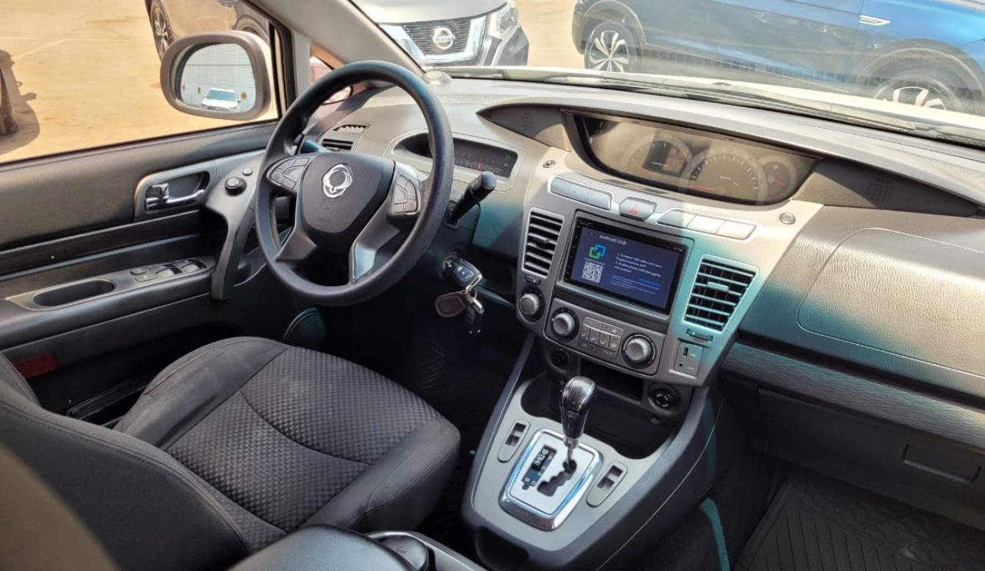 SSANGYONG RODUIS AUT 4X2 2021 2.0 AT