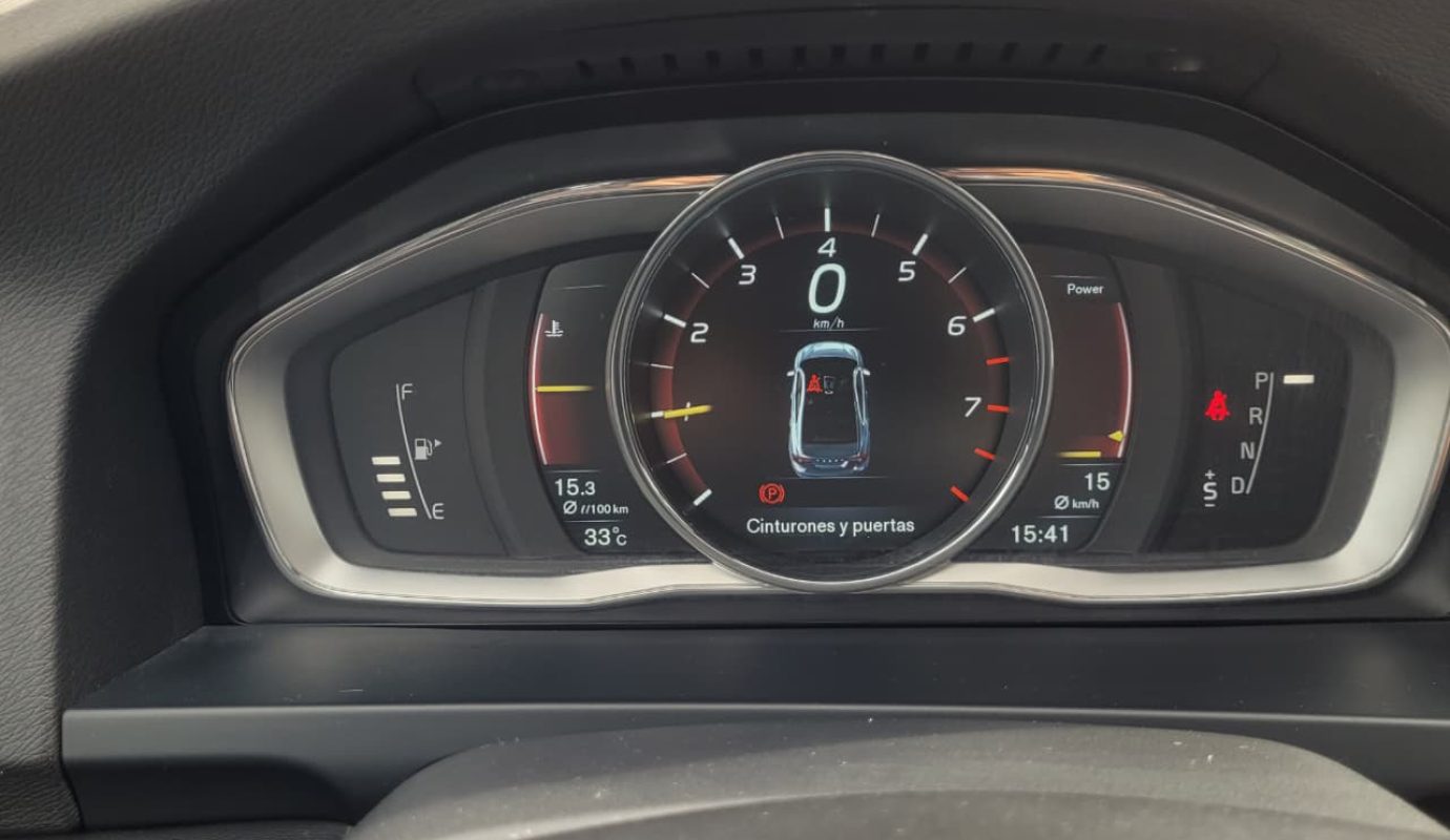 VOLVO S60 T4 2016 2.0 AT