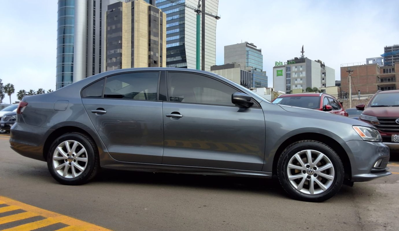 VOLKSWAGEN JETTA TRENDLINE