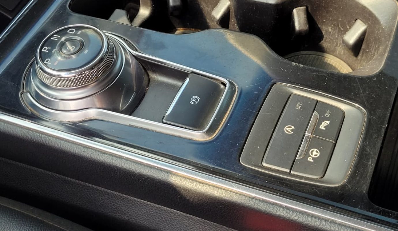 FORD EDGE TITANIUM 2.0