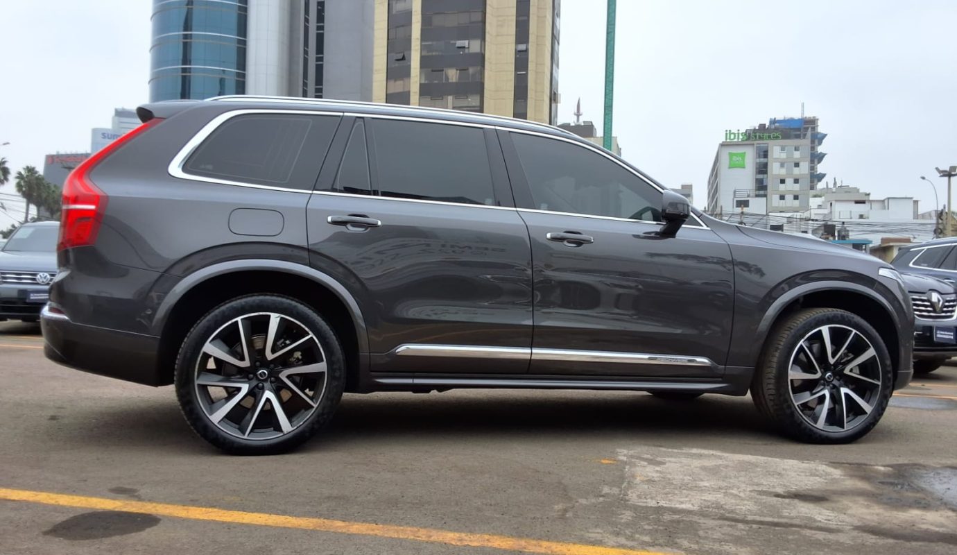 VOLVO XC-90