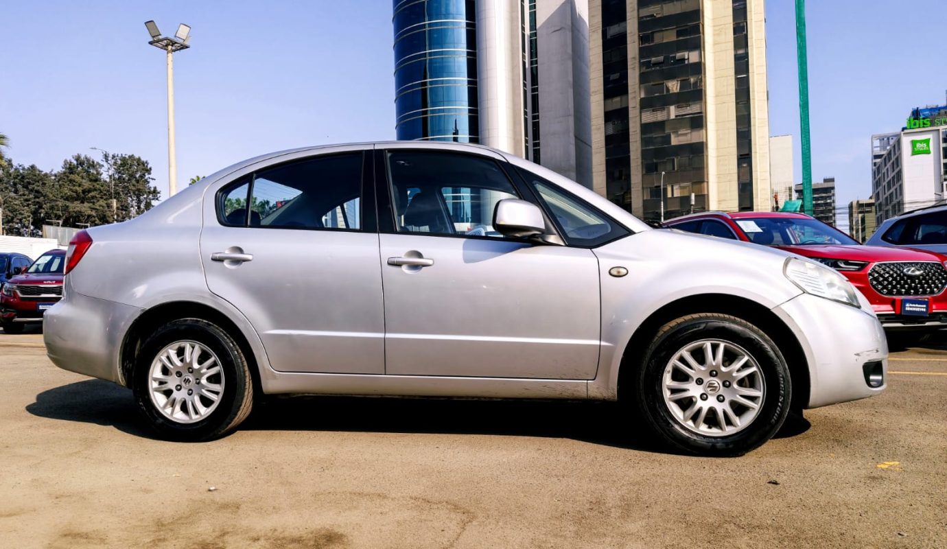 SUZUKI SX-4 SEDAN