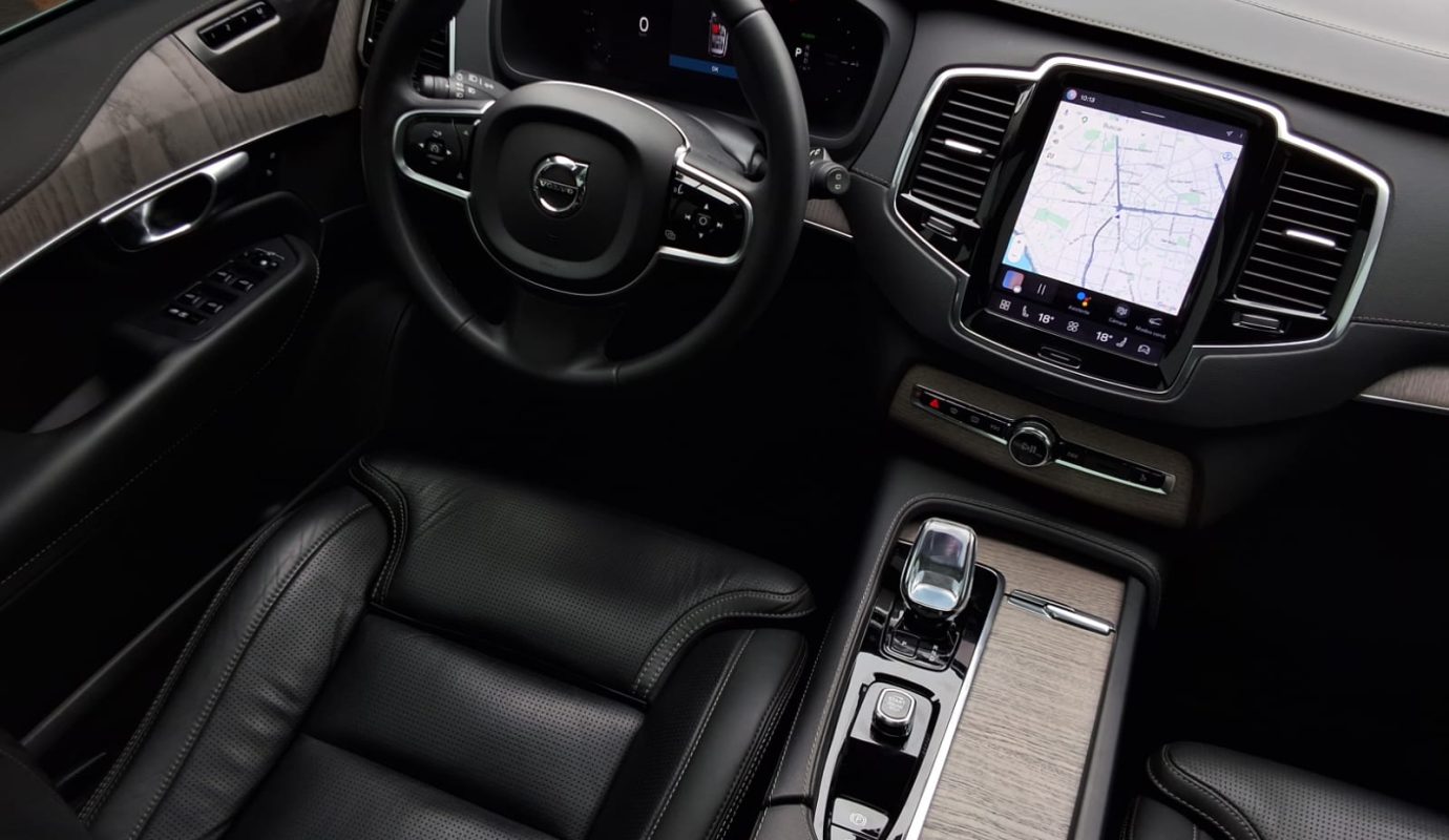 VOLVO XC-90