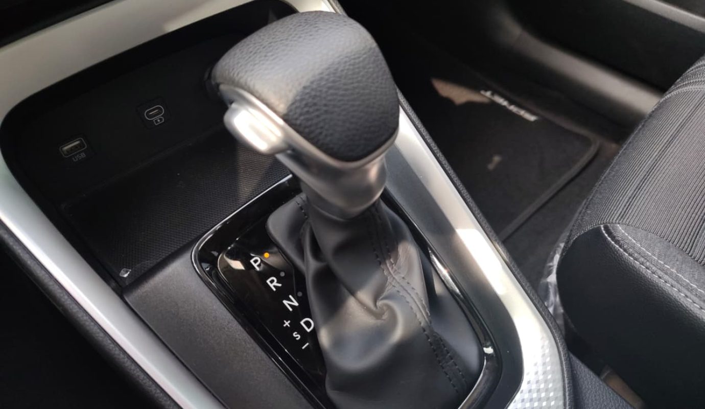 KIA SONET CVT LX ONE