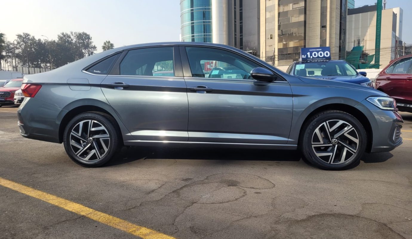 VOLKSWAGEN JETTA HIGHLINE 2022