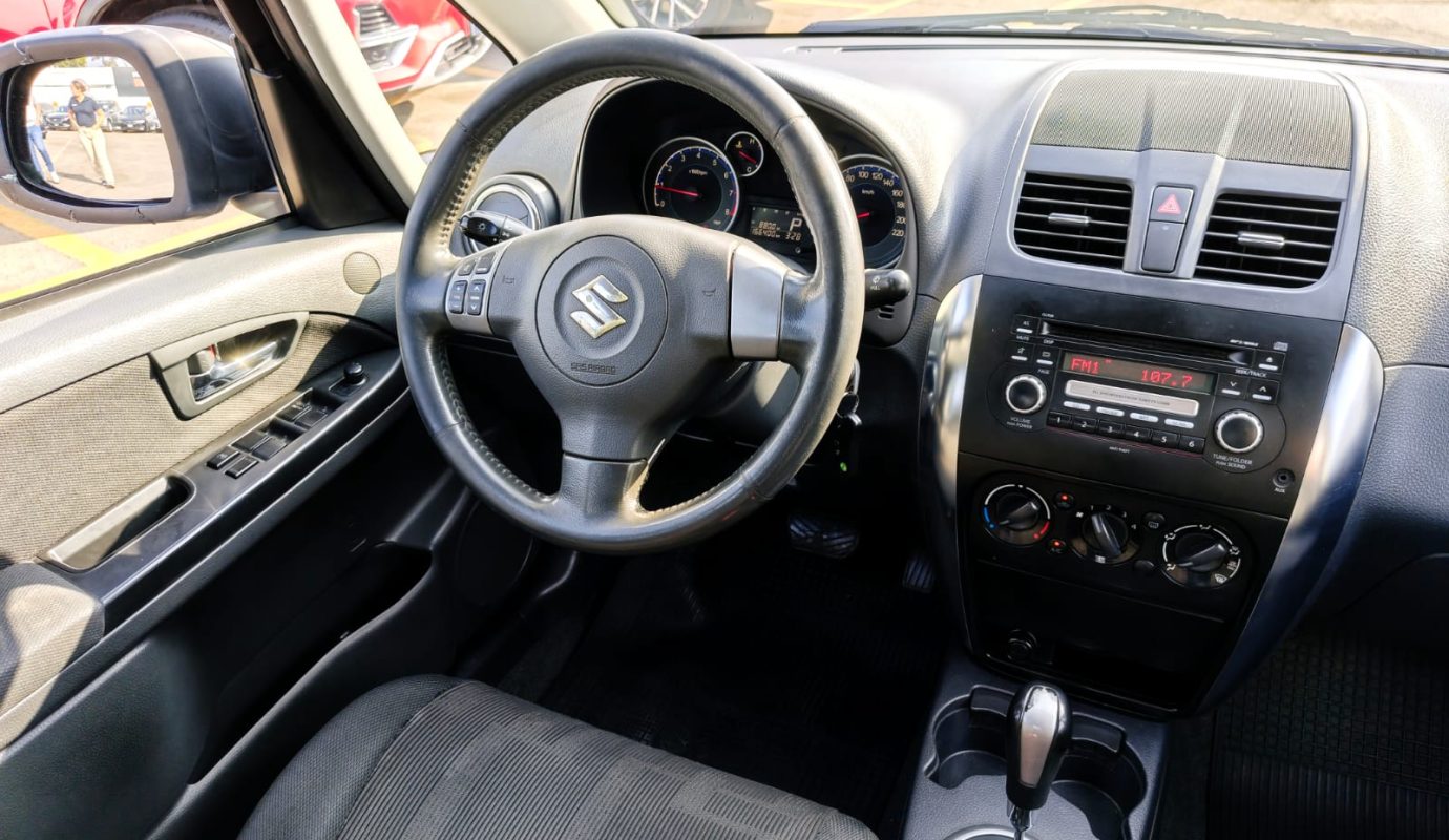 SUZUKI SX-4 SEDAN