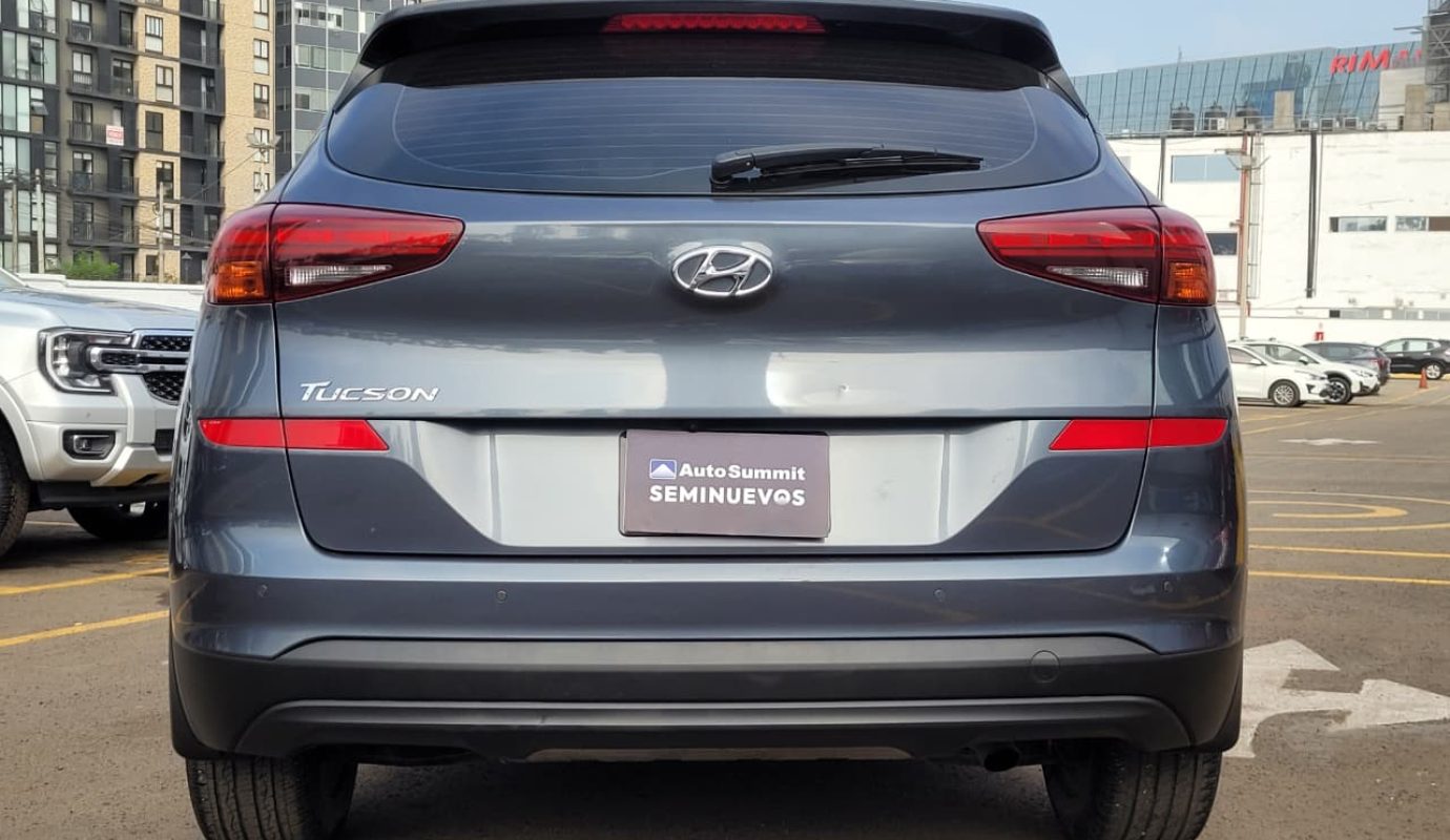 HYUNDAI TUCSON 4X2 MT