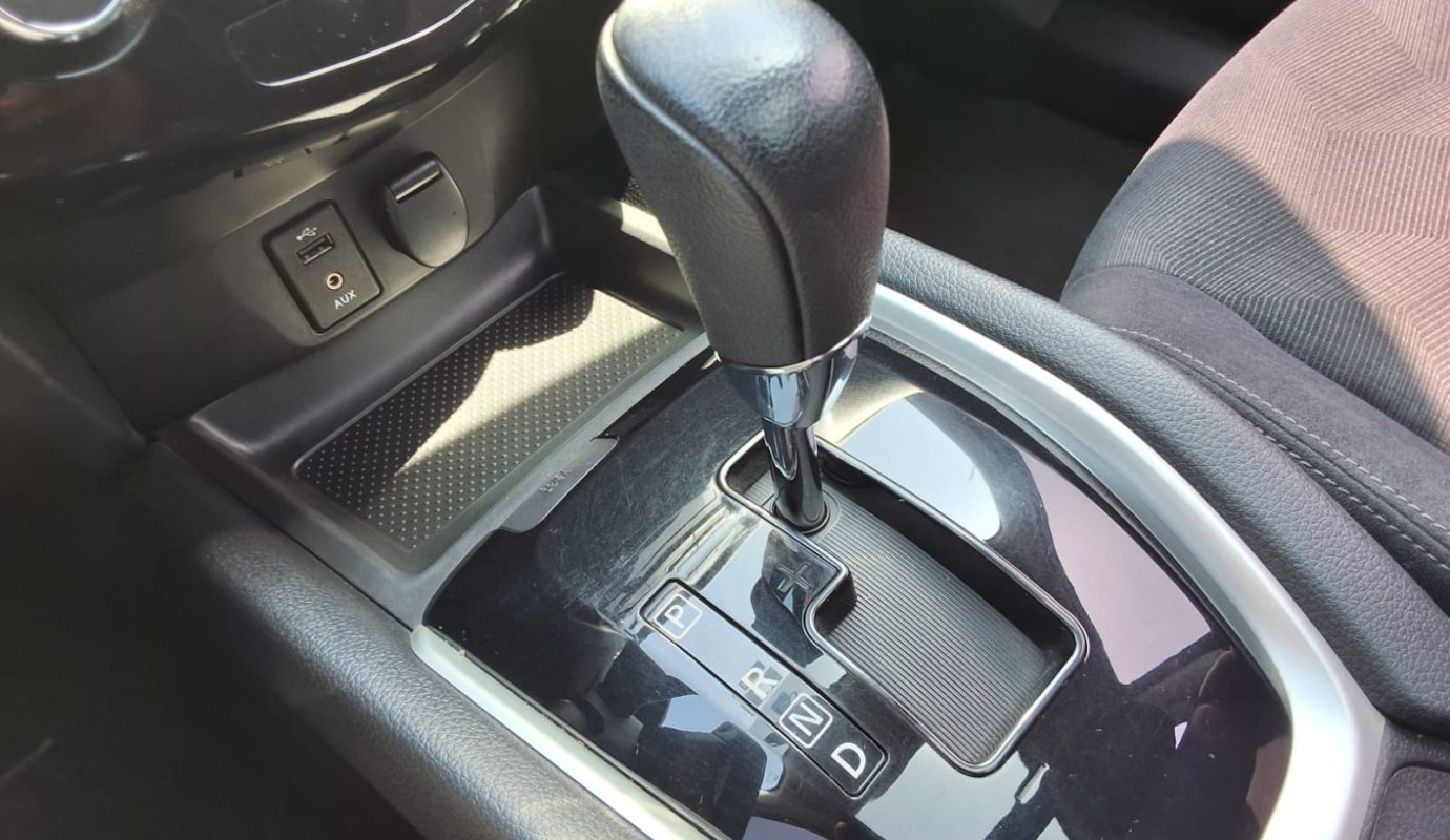 NISSAN XTRAIL FULL 4×2 2016 2.5L AT